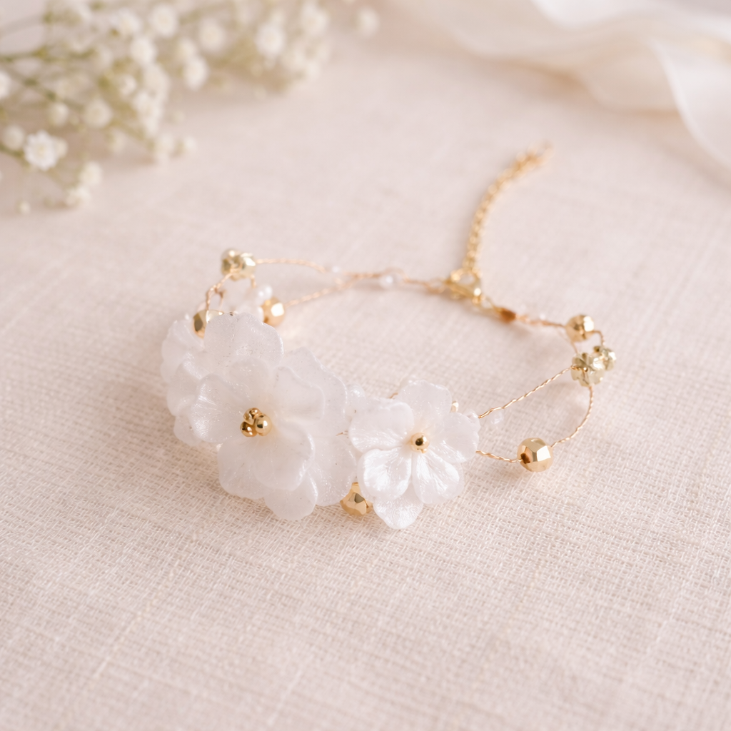 Ivory Blossom Bridal Set